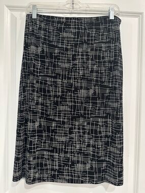 Dressbarn Black and White Abstract Grid A-Line Skirt